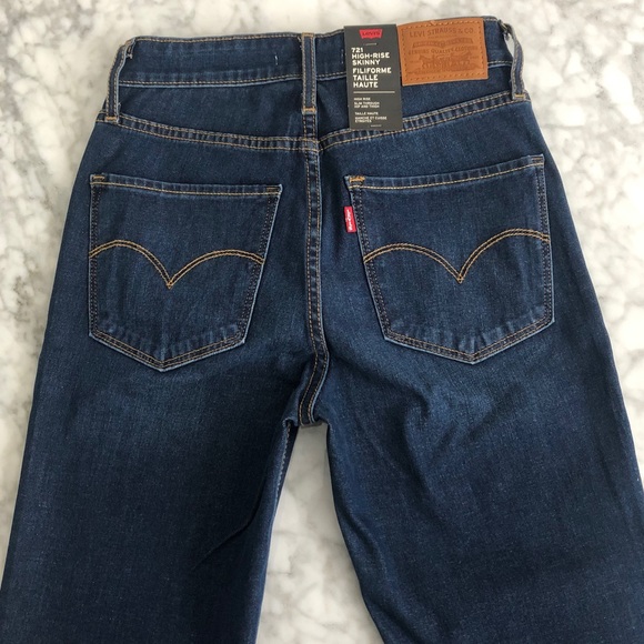 NWT Levi’s 721 High Rise Skinny Jeans - Picture 2 of 4